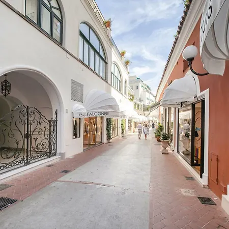 Camerelle 33 Apartman