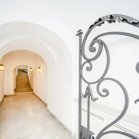 Apartman Camerelle 33 *